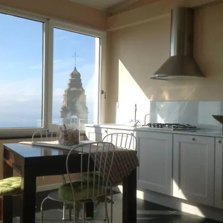 Casa Bella Vista A *